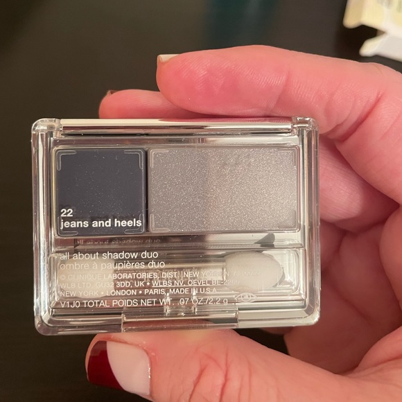 Clinique bundle - Picture 8 of 8